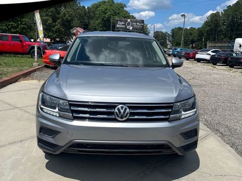 Used 2019 Volkswagen Tiguan S w/ Driver Assistance Package FWD image 2