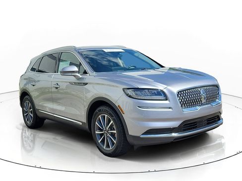 Certified 2022 Lincoln Nautilus FWD image 2