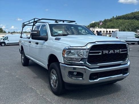 Used 2024 RAM 2500 Tradesman w/ Chrome Appearance Group AWD/4WD image 1