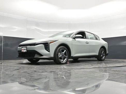 Used 2025 Kia K4 FWD image 52