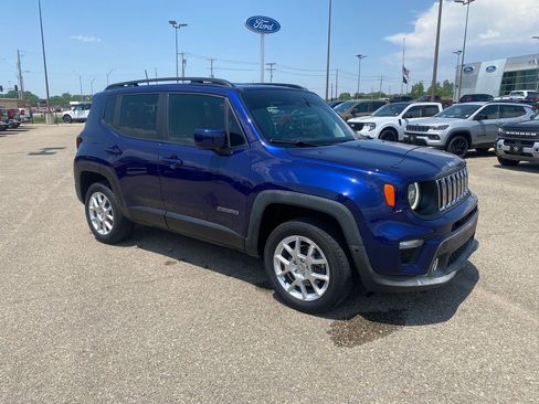 Used 2021 Jeep Renegade Latitude w/ Luxury Group I AWD/4WD image 8