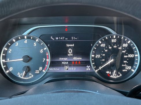 Used 2023 Nissan Titan SV image 23