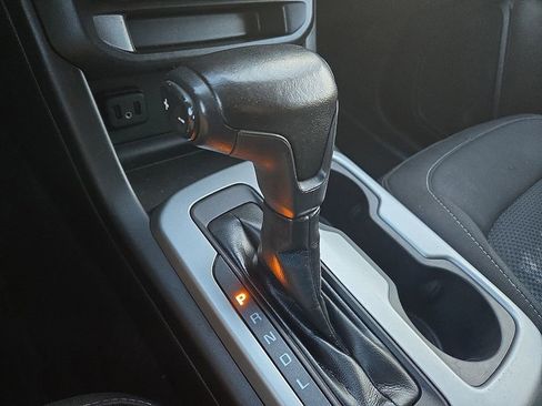 Used 2021 Chevrolet Colorado LT w/ LT Convenience Package image 20