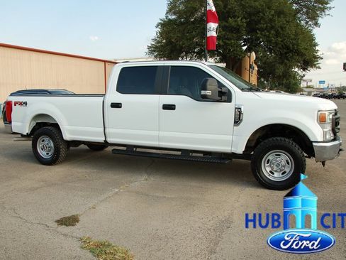 Used 2022 Ford F250 XL w/ Power Equipment Group AWD/4WD image 6