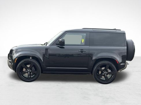 Used 2025 Land Rover Defender 90 X-Dynamic SE AWD/4WD image 2