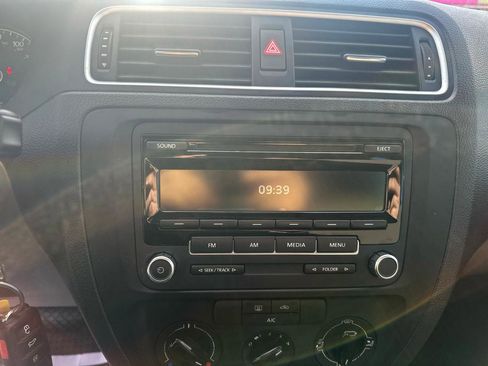 Used 2014 Volkswagen Jetta S image 12