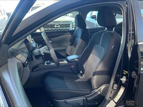 Certified 2024 Nissan Sentra SV image 7