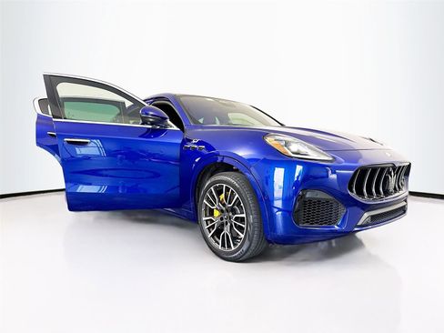 Used 2024 Maserati Grecale GT AWD/4WD image 43