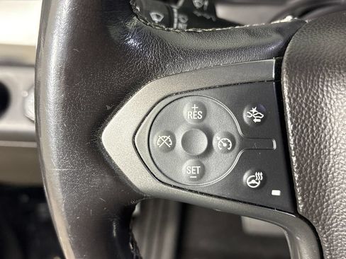 Used 2019 Chevrolet Suburban Premier AWD/4WD image 19