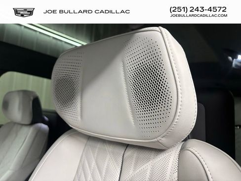 New 2026 Cadillac Escalade IQ Luxury 1 w/ LPO, Floor Liner Package image 7