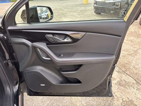 Used 2025 Chevrolet Blazer RS image 33