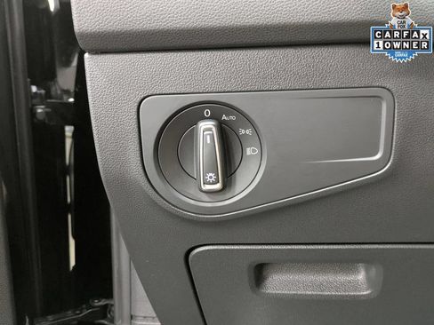 Used 2022 Volkswagen Tiguan SE AWD/4WD image 23