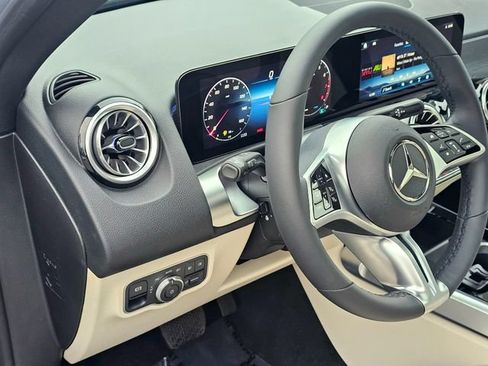 New 2026 Mercedes-Benz GLB 250 4MATIC image 13