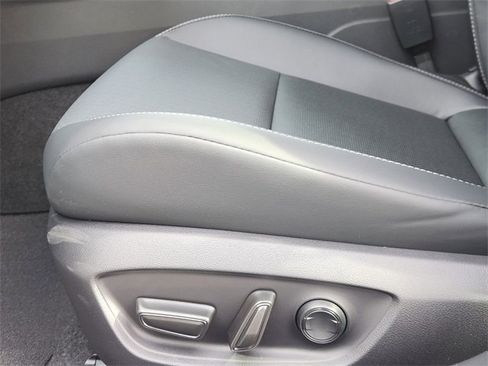 New 2026 Toyota Prius XLE image 18