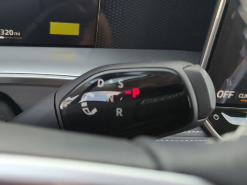 New 2026 Volkswagen Tiguan SE image 15