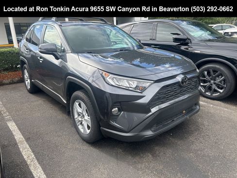 Used 2019 Toyota RAV4 XLE w/ Convenience Package image 1