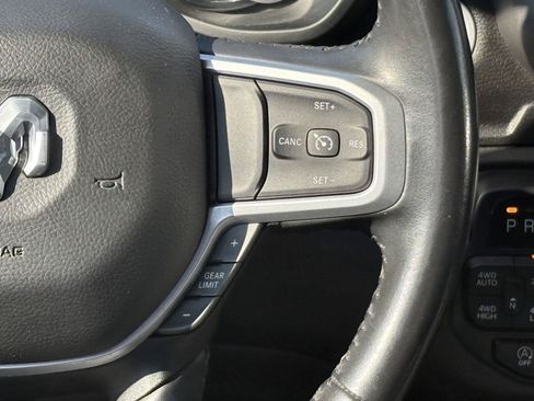 Used 2022 RAM 1500 Big Horn AWD/4WD image 9
