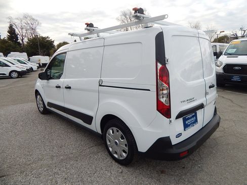 Used 2023 Ford Transit Connect XLT image 6