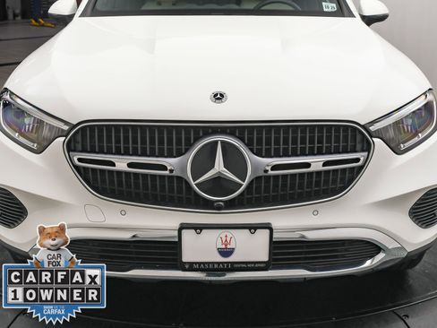 Used 2025 Mercedes-Benz GLC 300 4MATIC image 28