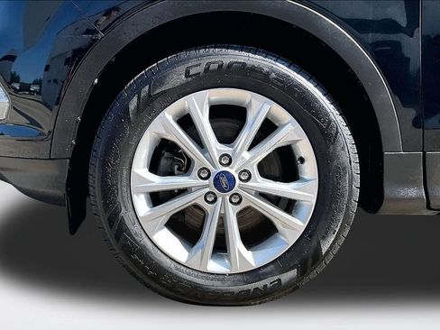Used 2018 Ford Escape SE w/ Ford Safe & Smart Package AWD/4WD image 29