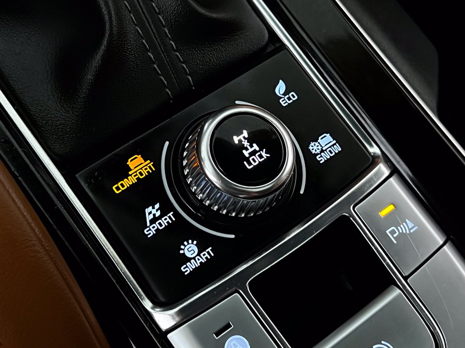 Used 2023 Kia Telluride EX X-Line AWD/4WD image 23