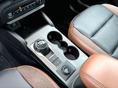 Certified 2025 Ford Bronco Sport Outer Banks w/ Outer Banks Tech Package+ image 16