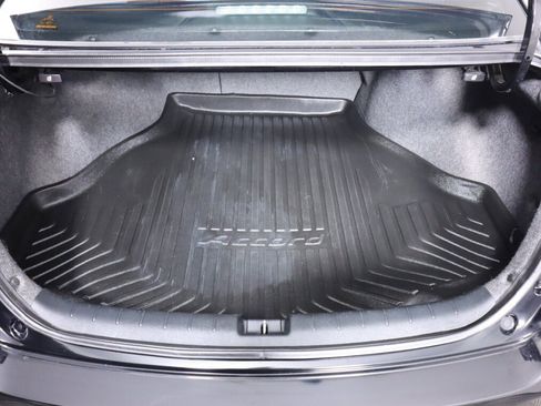 Used 2016 Honda Accord Sport image 30