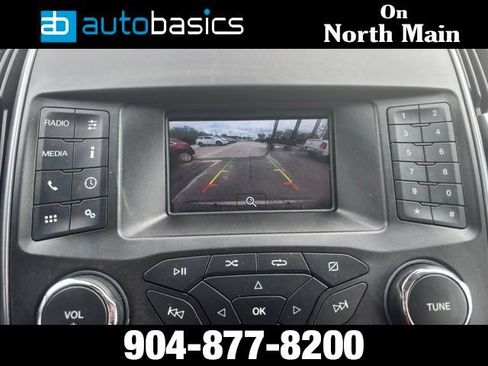 Used 2019 Ford Edge SE FWD image 35