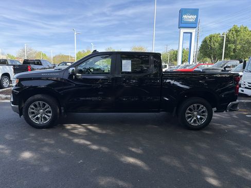 Used 2025 Chevrolet Silverado 1500 LT image 7