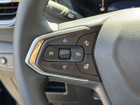 Used 2025 Chevrolet TrailBlazer LT w/ Convenience Package image 31