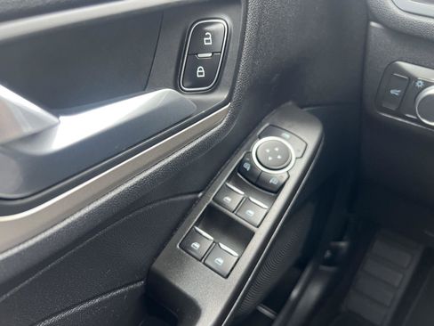 Used 2021 Ford Escape SE w/ Convenience Package image 21