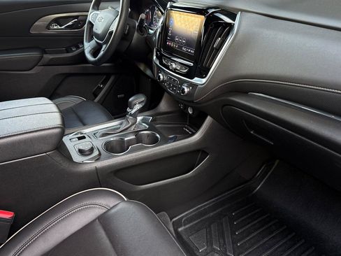 Used 2023 Chevrolet Traverse Premier w/ Redline Edition image 20