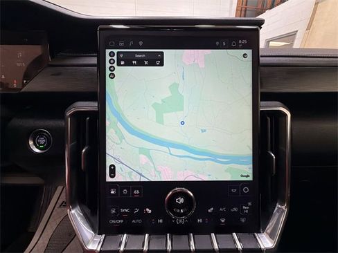 Used 2025 GMC Acadia Elevation image 18