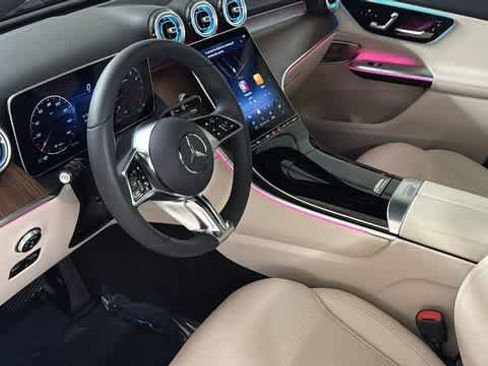 Used 2026 Mercedes-Benz GLC 300 4MATIC image 26