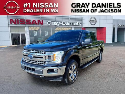 Used 2020 Ford F150 XLT w/ Equipment Group 302A Luxury AWD/4WD image 3