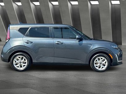 Used 2023 Kia Soul LX w/ Option Group 015