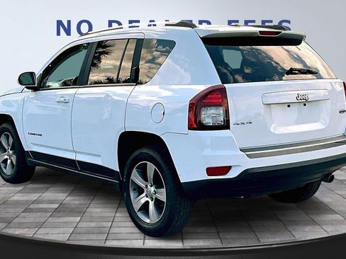 Used 2016 Jeep Compass High Altitude image 4