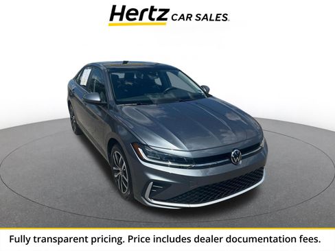 Used 2025 Volkswagen Jetta SE FWD image 1