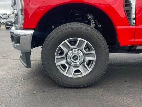 Used 2024 Ford F350 Lariat w/ Lariat Ultimate Package image 11