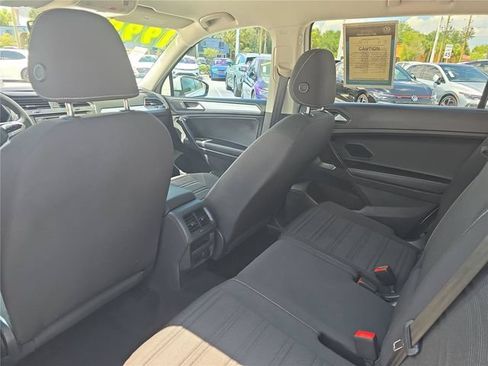 Used 2023 Volkswagen Tiguan S FWD image 9