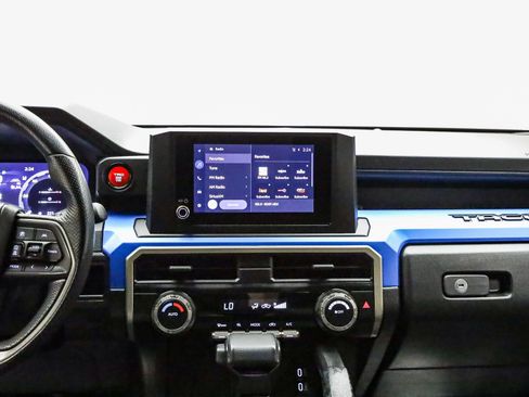 Used 2024 Toyota Tacoma TRD Sport image 15