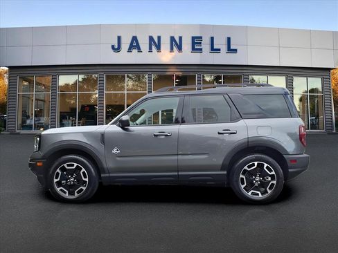 Used 2024 Ford Bronco Sport Outer Banks image 8