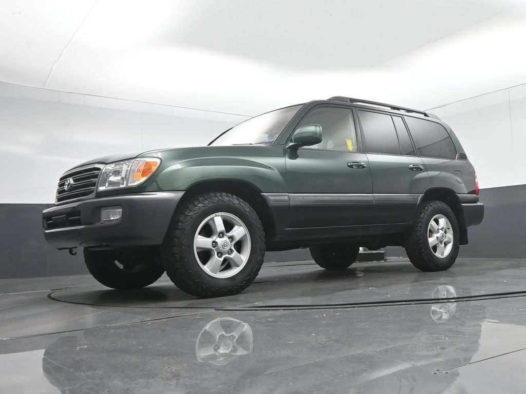 Used 2004 Toyota Land Cruiser AWD/4WD image 51