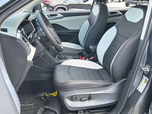 New 2026 Volkswagen Taos SEL AWD/4WD image 16