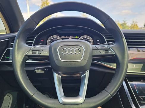 Used 2022 Audi Q7 3.0T Prestige image 26