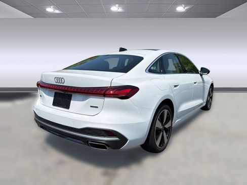 Used 2025 Audi A5 2.0T Premium Plus w/ Premium Plus AWD/4WD image 8