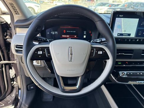 New 2026 Lincoln Corsair Premiere image 25