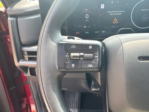 Used 2025 Hyundai Santa Fe Calligraphy AWD/4WD image 25