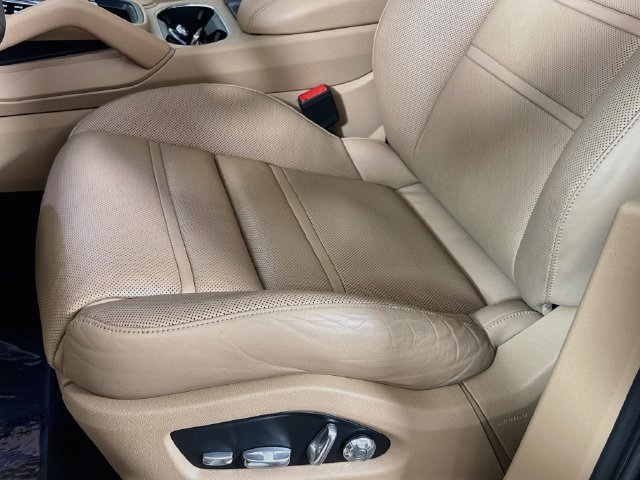Used 2021 Porsche Cayenne AWD/4WD image 21