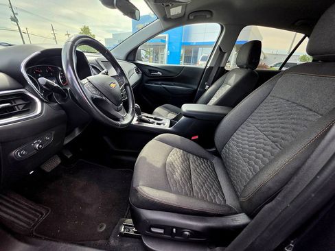 Used 2020 Chevrolet Equinox LT FWD image 38